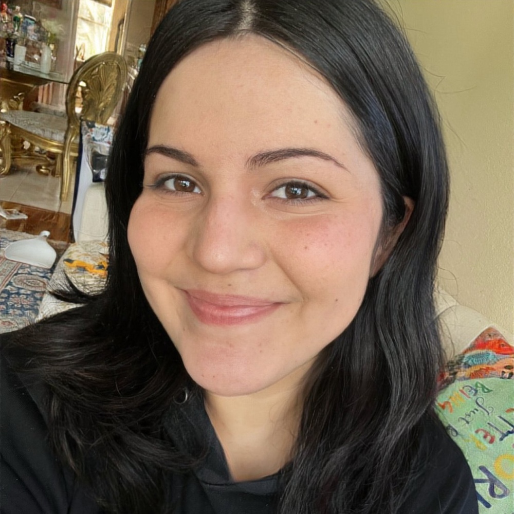 Meet your Posher, Itzel